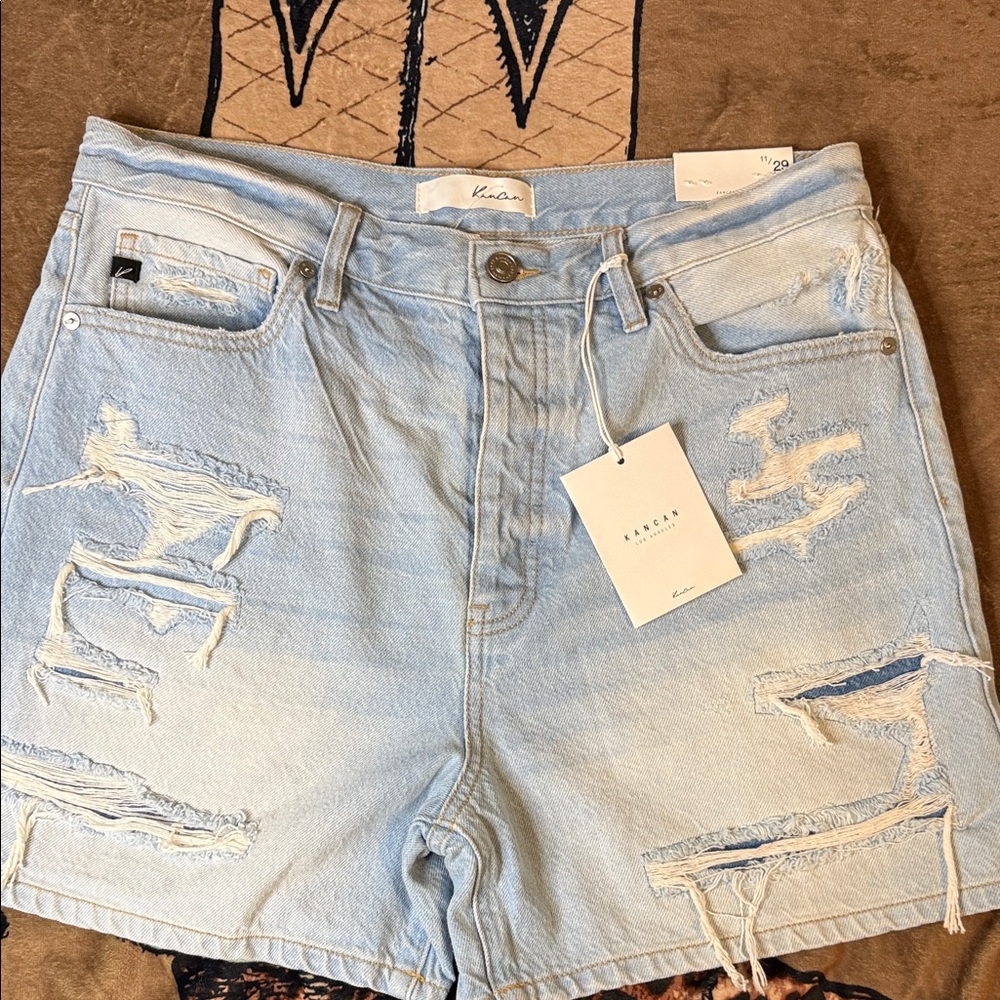 KanCan Light Wash Distressed Jean Shorts NWT 11/29